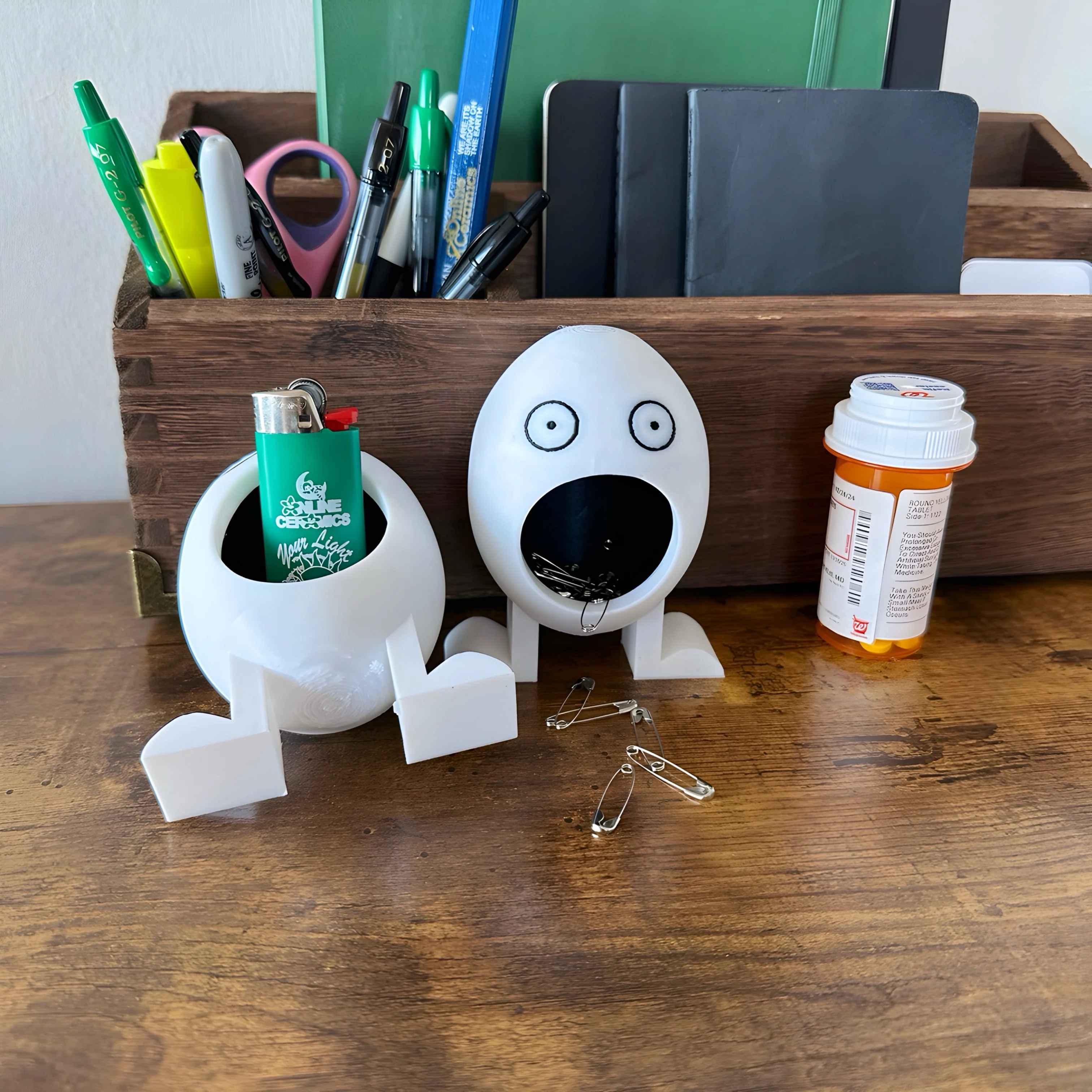 Feed Eggs Egg Figurine - Image 8